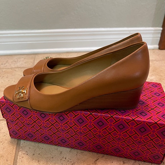 Brand New Tory Burch Kira Open Toe Wedge Calf Leather Shoes Size 8 - Picture 6 of 7